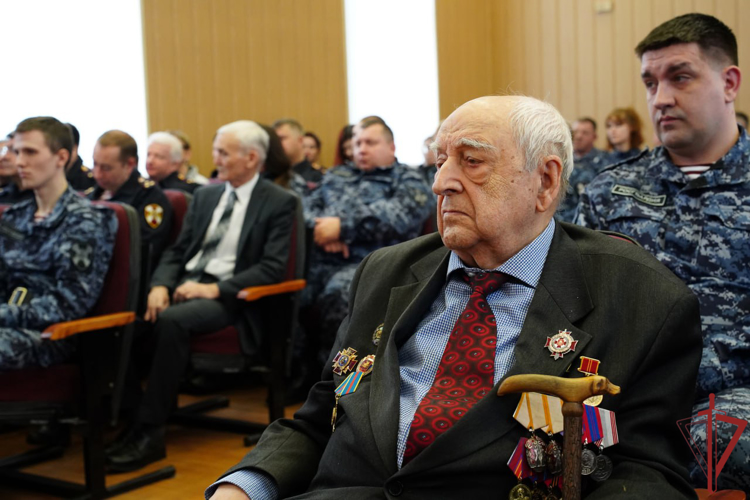 Праздничные мероприятия накануне Дня Росгвардии прошли в подразделениях столичного главка