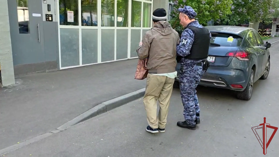 На юго-востоке столицы сотрудники вневедомственной охраны Главного управления Росгвардии по г. Москве помогли вернуться домой потерявшемуся пенсионеру