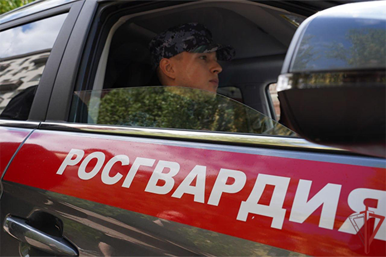 Московские росгвардейцы задержали подозреваемого в убийстве(видео)