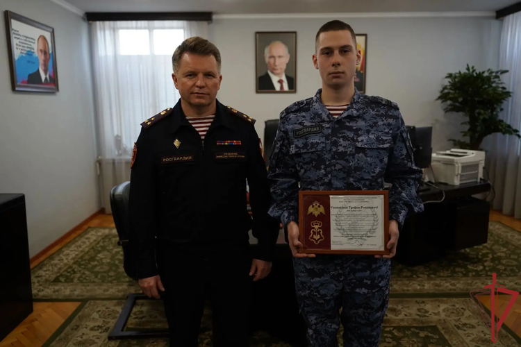 Оружие как символ ответственности: в столичном главке Росгвардии возродили историческую традицию (видео)