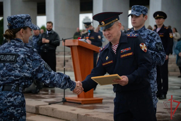 Торжественный выпуск слушателей Центра подготовки сотрудников вневедомственной охраны столичного главка Росгвардии состоялся на Поклонной горе