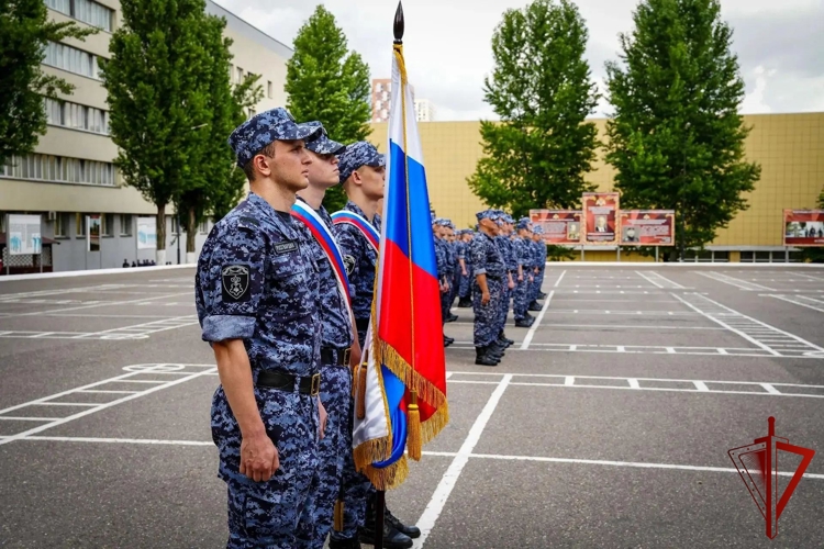 В Центре профессиональной подготовки им. Героя Советского Союза С.Х. Зайцева состоялся выпуск росгвардейцев (видео)