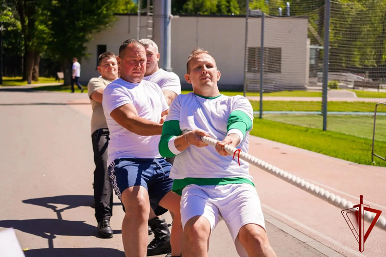 Cтоличные росгвардейцы провели спортивный праздник (видео)