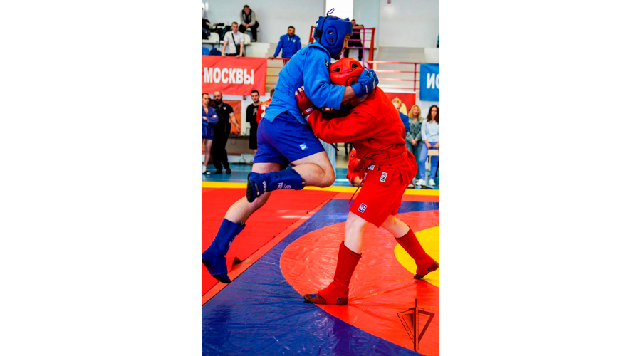 Сотрудники управления вневедомственной охраны Главного управления Росгвардии по городу Москве заняли первое место в чемпионате столичного главка ведомства по самбо и боевому самбо (ВИДЕО)