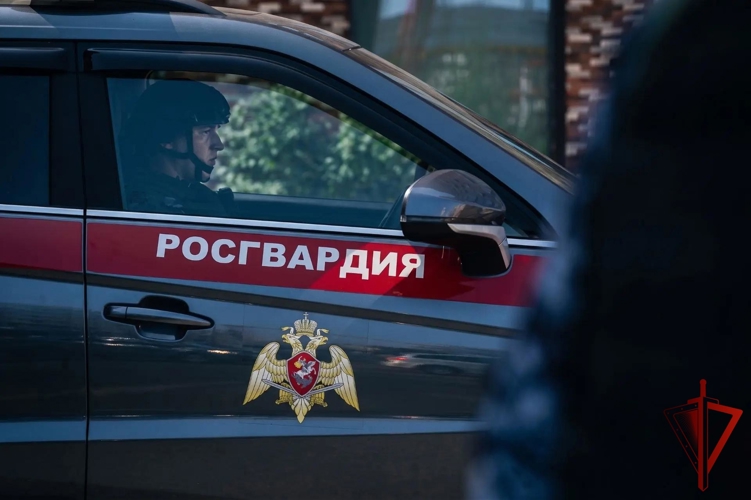 Столичные росгвардейцы задержали гражданку, совершившую серию краж из супермаркета (видео)