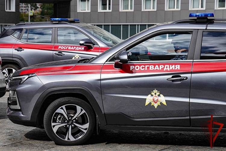 В столице сотрудники вневедомственной охраны Росгвардии вернули потерявшегося пятилетнего мальчика (ВИДЕО)