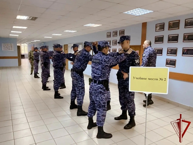 В Москве росгвардейцы провели методический сбор по линии служебной подготовки